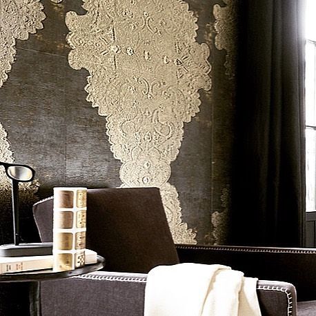 Brun og beige tapet